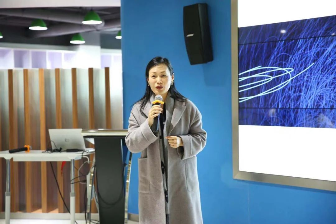 名师领路,为德英乐学科教师插上翅膀 名师领路,为德英乐学科教师插上翅膀